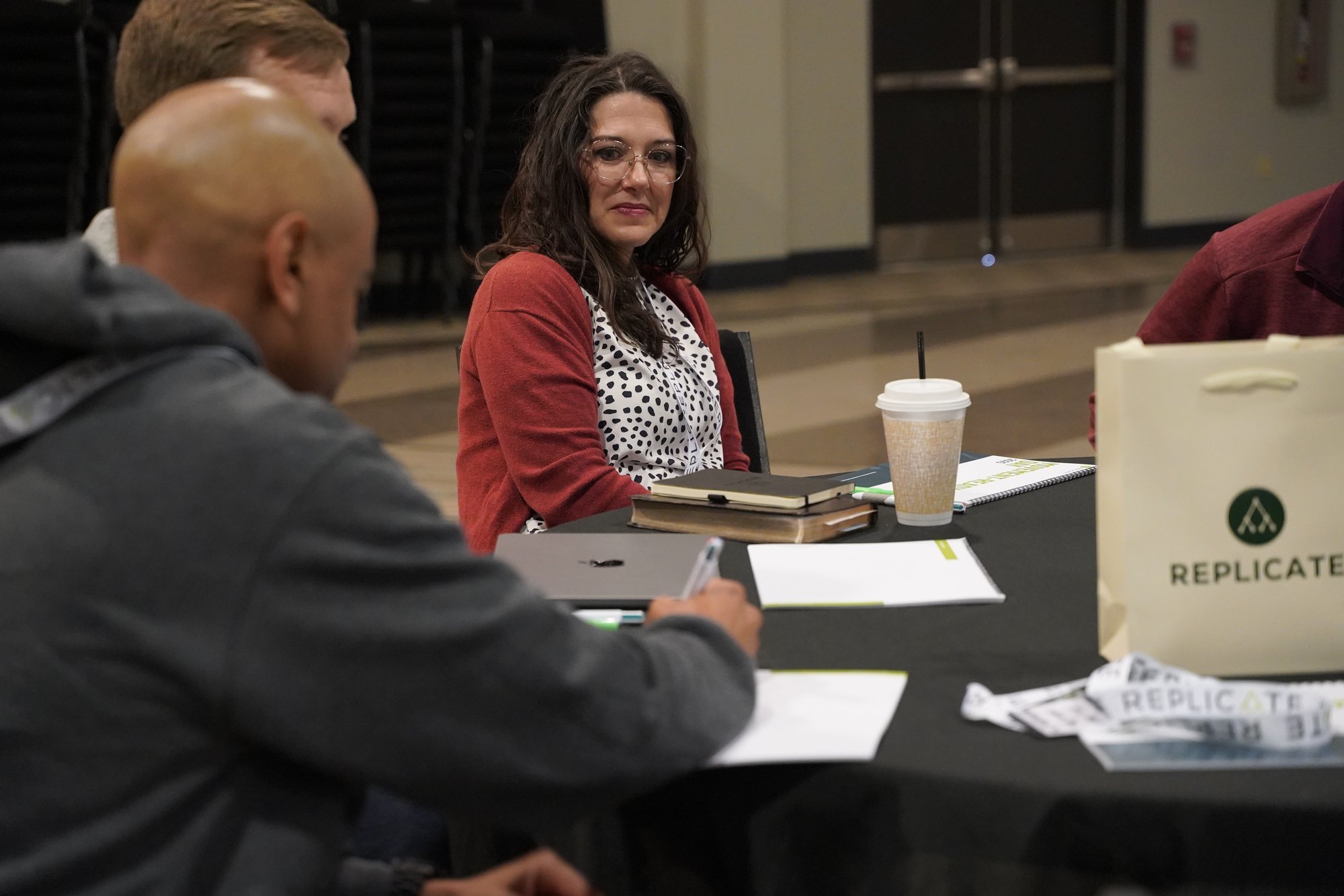 table discussion men and women table discussion men and women